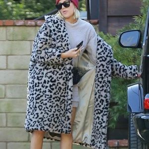 max mara leopard teddy coat